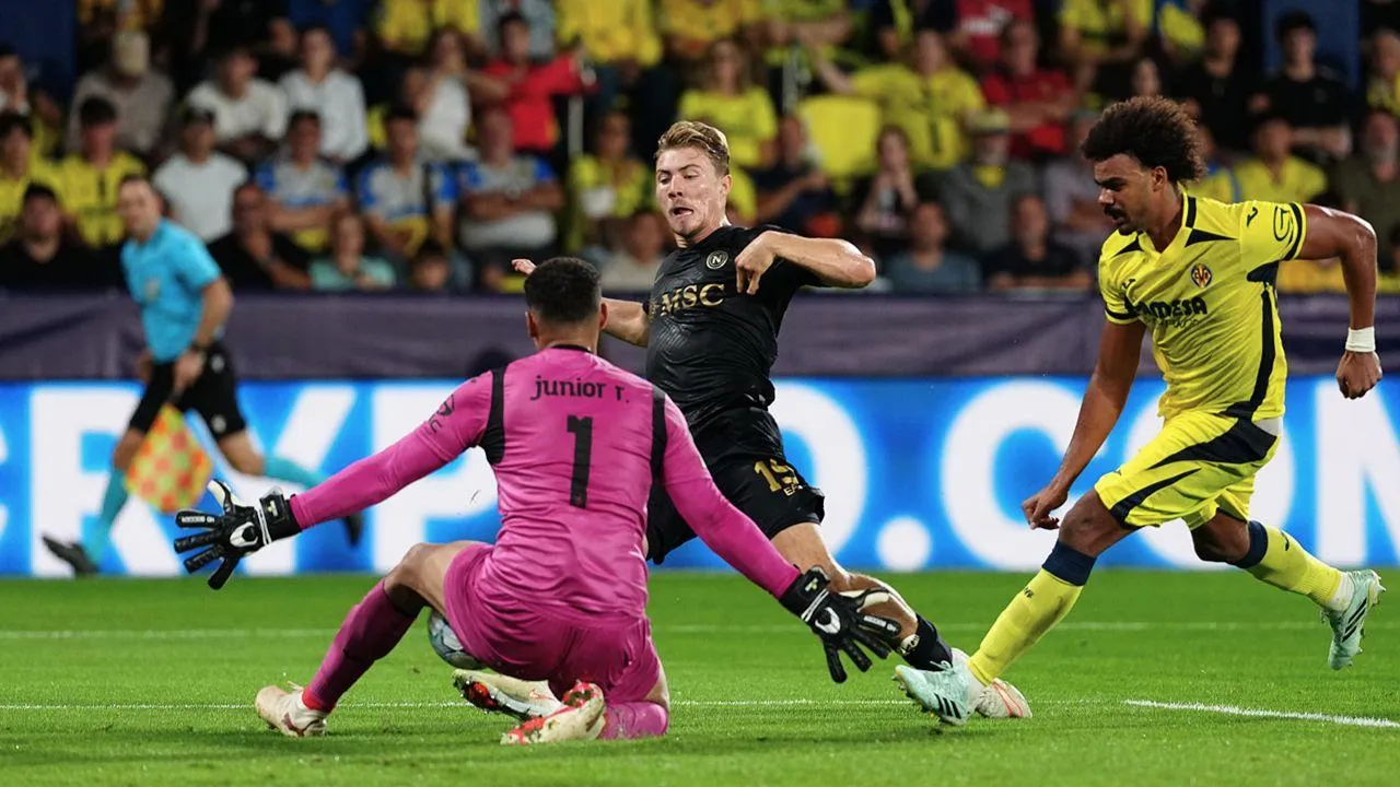 Champions: Villarreal dá a volta ao Nápoles com Renato Veiga a jogar os 90 minutos