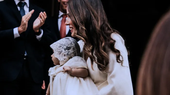 Estava grávida quando a mãe morreu, num dia carregado de significado. Atriz portuguesa faz partilha íntima que está a arrepiar as redes sociais