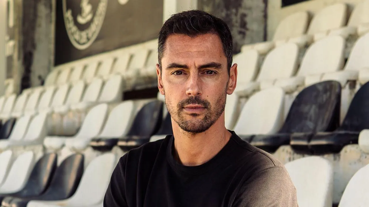 OFICIAL: André Pinto sucede a Carlos Fernandes no comando do Varzim
