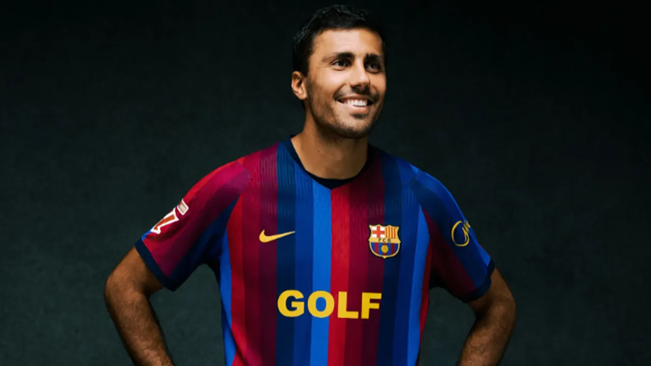 Barcelona revela camisola para «El Clásico» com versões a 2.999,99 euros