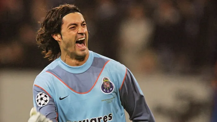 É uma lenda do FC Porto e da Seleção. 20 anos depois de se despedir dos relvados, Vítor Baía está completamente diferente e esta é a sua nova vida