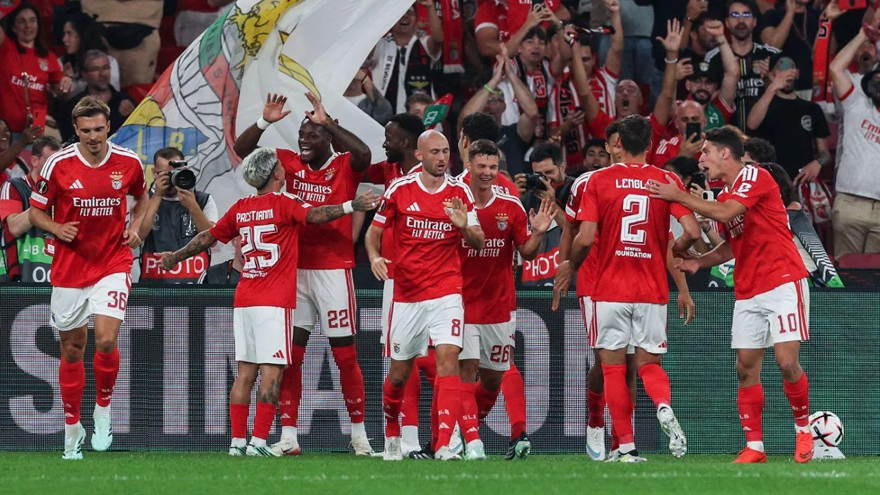 Liga Europa: Benfica vence Celtic por 4-1 entre eficácia e sobressaltos