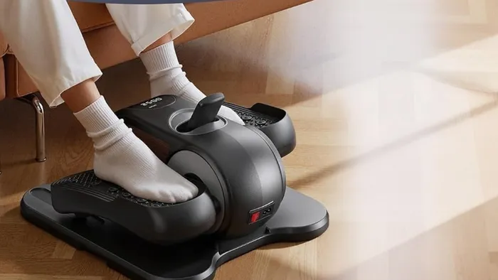 Quer chegar ao fim do ano mais em forma? Esta mini elíptica para usar sentado está em promoção na Amazon