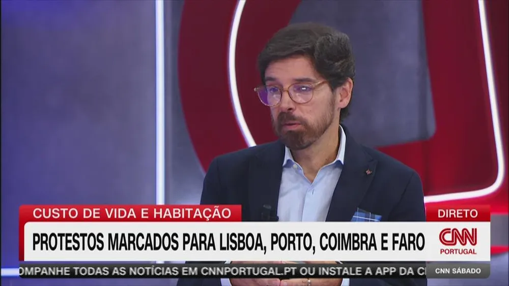 Preços dos combustíveis são "completamente desfasados da realidade salarial portuguesa"