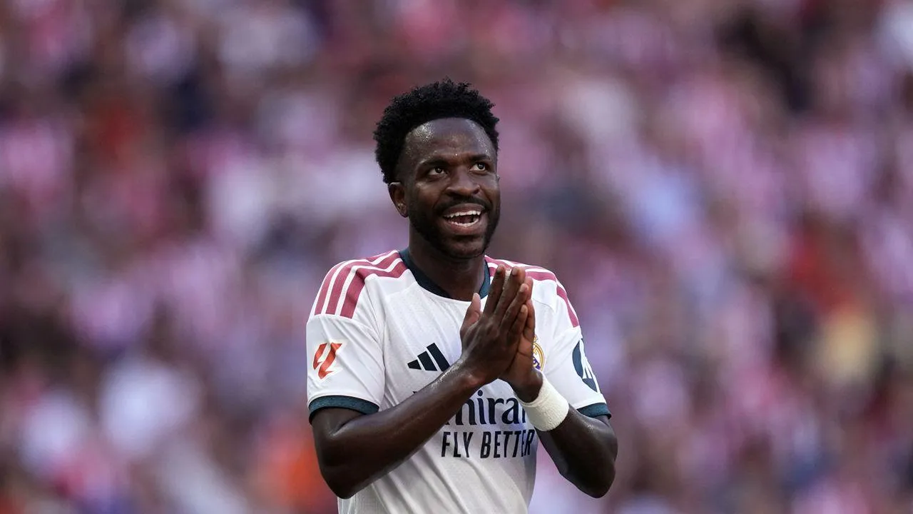 Mourinho diz que teria forçado a saída de Vinicius no verão passado
