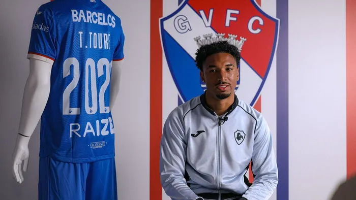 OFICIAL: Tidjany Touré renova com o Gil Vicente