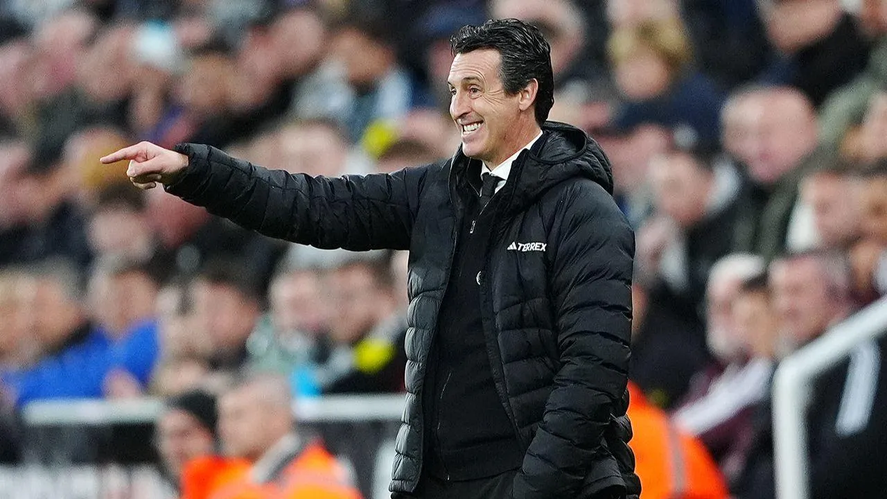 VÍDEO: Unai Emery soma a 100.ª vitória na Premier League frente ao Newcastle
