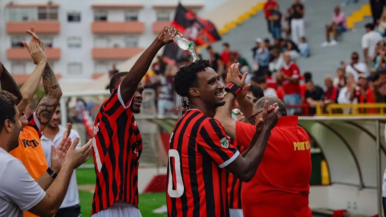 Olhanense: Ivo Soares orgulhoso do passado e da pressão positiva dos adeptos
