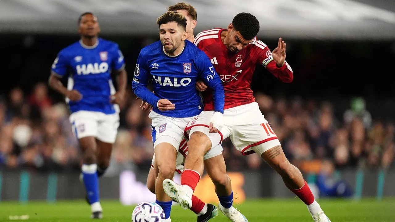 Ipswich de Florentino cede empate caseiro frente ao Nottingham Forest