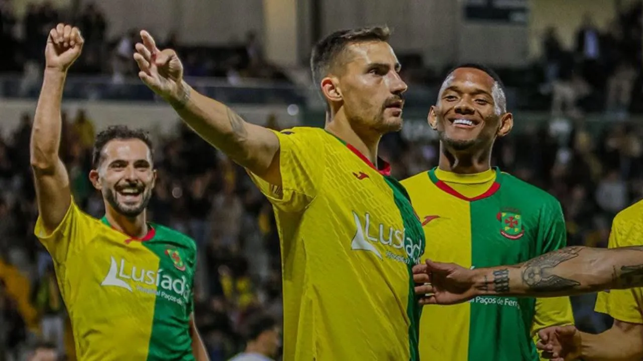 Paços de Ferreira mantém recuperação com segunda vitória seguida na Liga 3