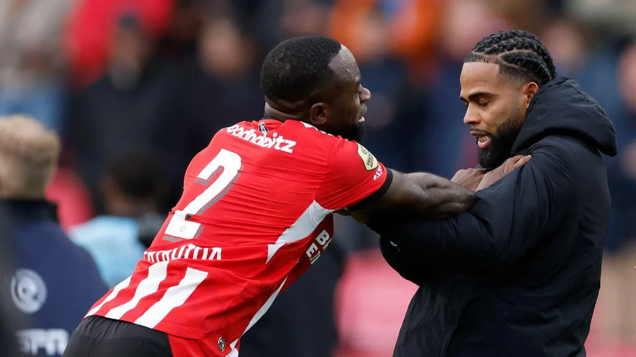 VÍDEO: St. Juste em altercação com antigo colega do Feyenoord