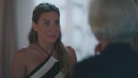 Coração de Mãe: Farsa em risco! Antónia confronta Linda e garante saber que o casamento com Bento é por interesse - TVI