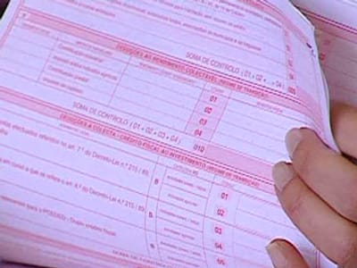 IRS: formulários vão parar ao lixo - TVI