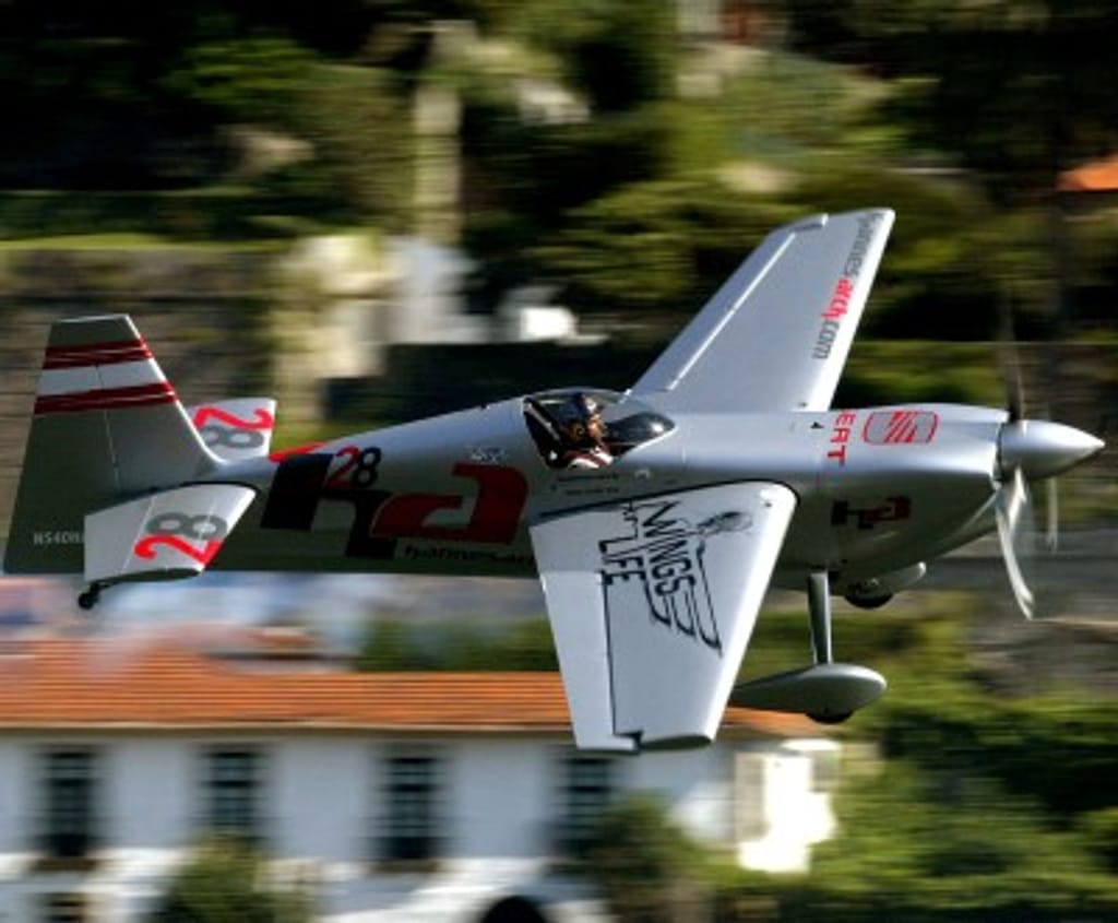 Red Bull Air Race no Porto (Foto Lusa/Estela Silva)