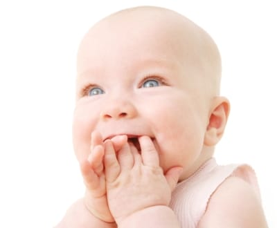 Bebés distinguem os «bons» e os «maus» - TVI