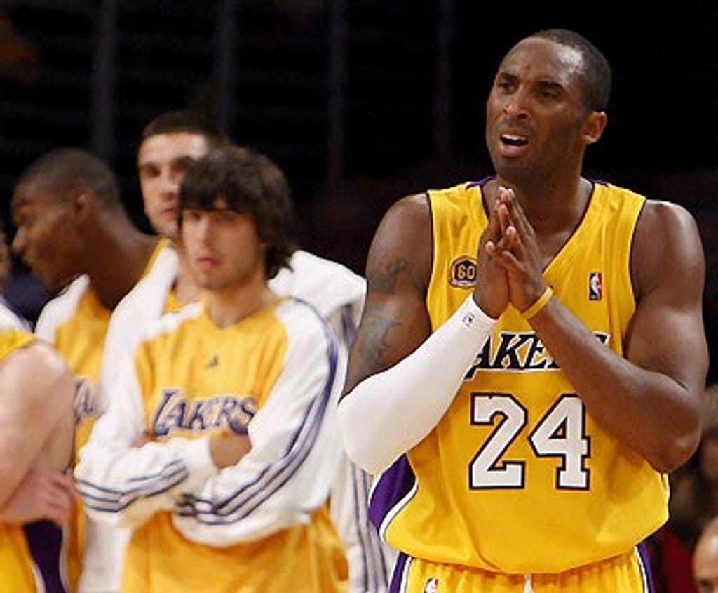 Kobe Bryant ainda nos Lakers (Foto EPA)
