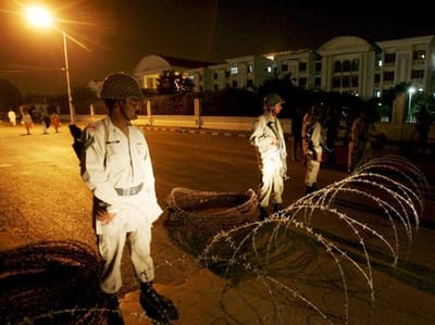 Paquistão: protestos levam 147 para a prisão - TVI