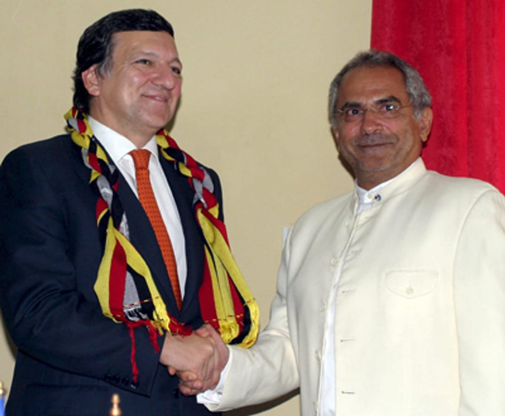 Durão Barroso em Timor - Foto de António Dasiparu/Lusa
