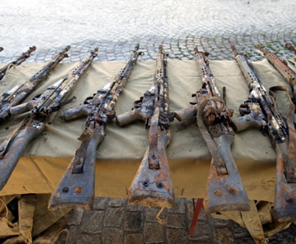 Armas encontradas na barragem da Aguieira (Paulo Novais/Lusa)