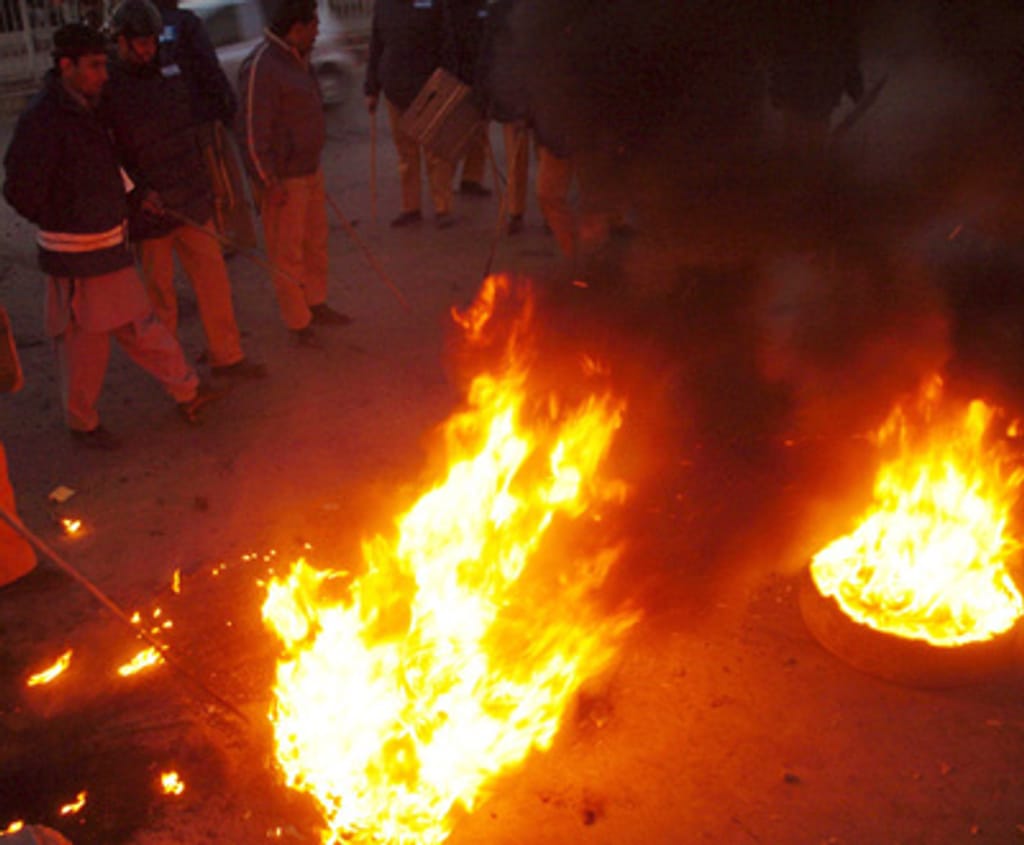 Protestos no Paquistão, depois do atentado que matou Benazir Bhutto