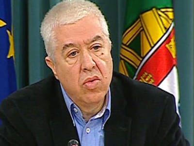 Ministro das Finanças acredita num «novo arranque» das bolsas - TVI