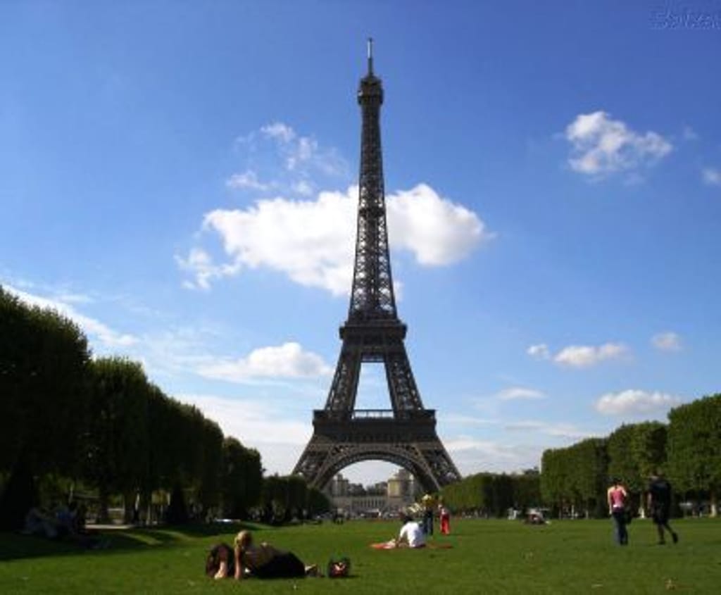 Torre Eiffel [Arquivo]