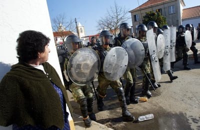 Kosovo: PCP e BE querem retirada dos portugueses - TVI
