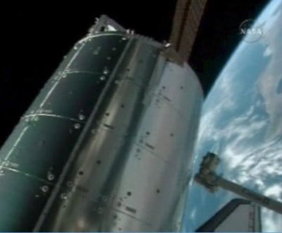 Astronautas põem Columbus a funcionar (fotos) - TVI
