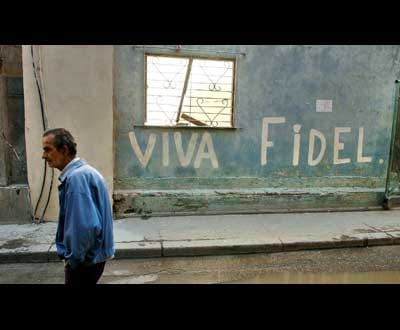 UE dá cerca de 30 milhões de euros a Cuba - TVI