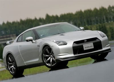 Carros: Nissan prevê vender 10 mil unidades até 2010 (fotos) - TVI