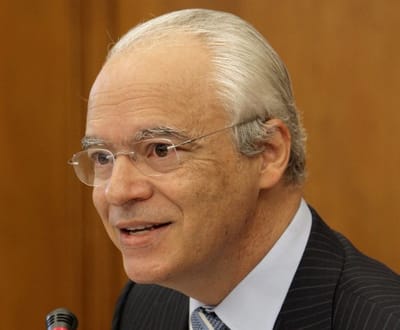 Abel Mateus: crise deve-se sobretudo a «falha da regulação» - TVI