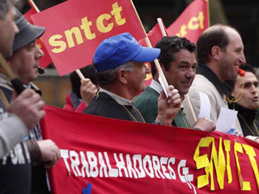 Trabalhadores dos CTT manifestam-se em Lisboa