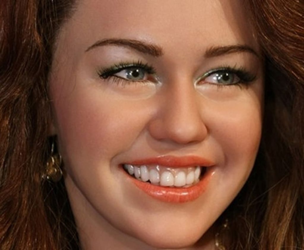 Hannah Montana de cera (Foto: Timothy A. Clary/AFP)