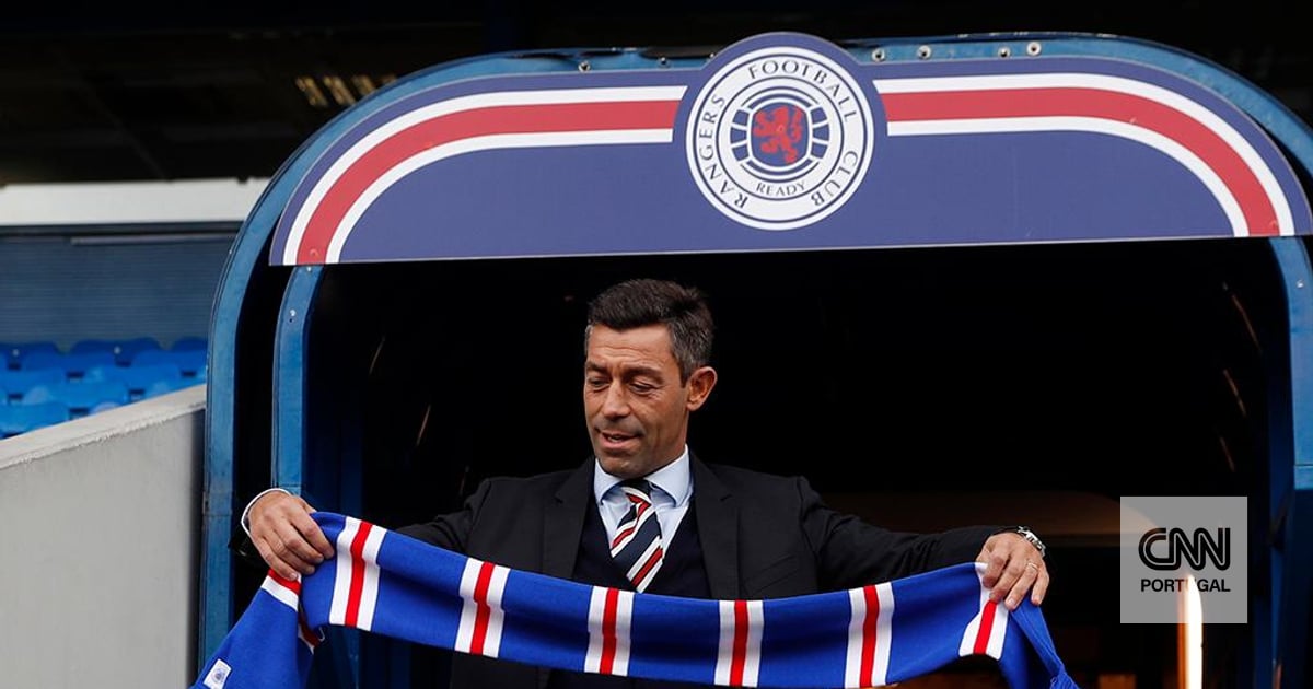 Glasgow Rangers goleia o Aberdeen e fecha campanha do título