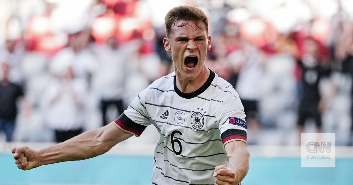Fumarada' deu uma ajuda e Kimmich fez assim o primeiro golo da Bundesliga  2022/23 - Alemanha - Jornal Record
