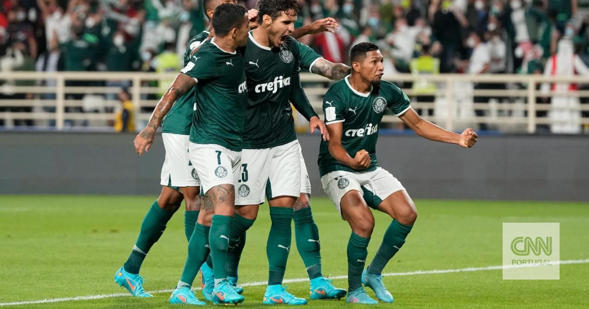 Palmeiras vence Bragantino no Paulista e faz nona final com Abel