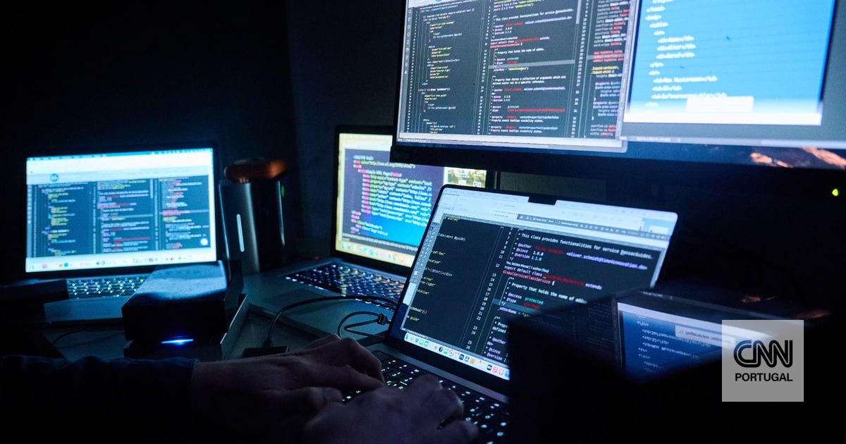 Prorussische Hacker greifen Websites von Geheimdiensten in Deutschland, Spanien, der Türkei und Österreich an.
