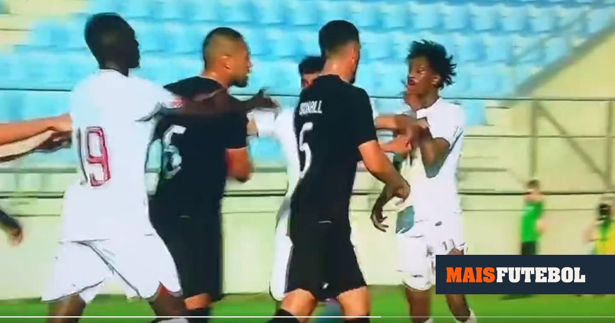 VÍDEO: Nova Zelândia abandona jogo com Qatar, de Queiroz, por alegado racismo