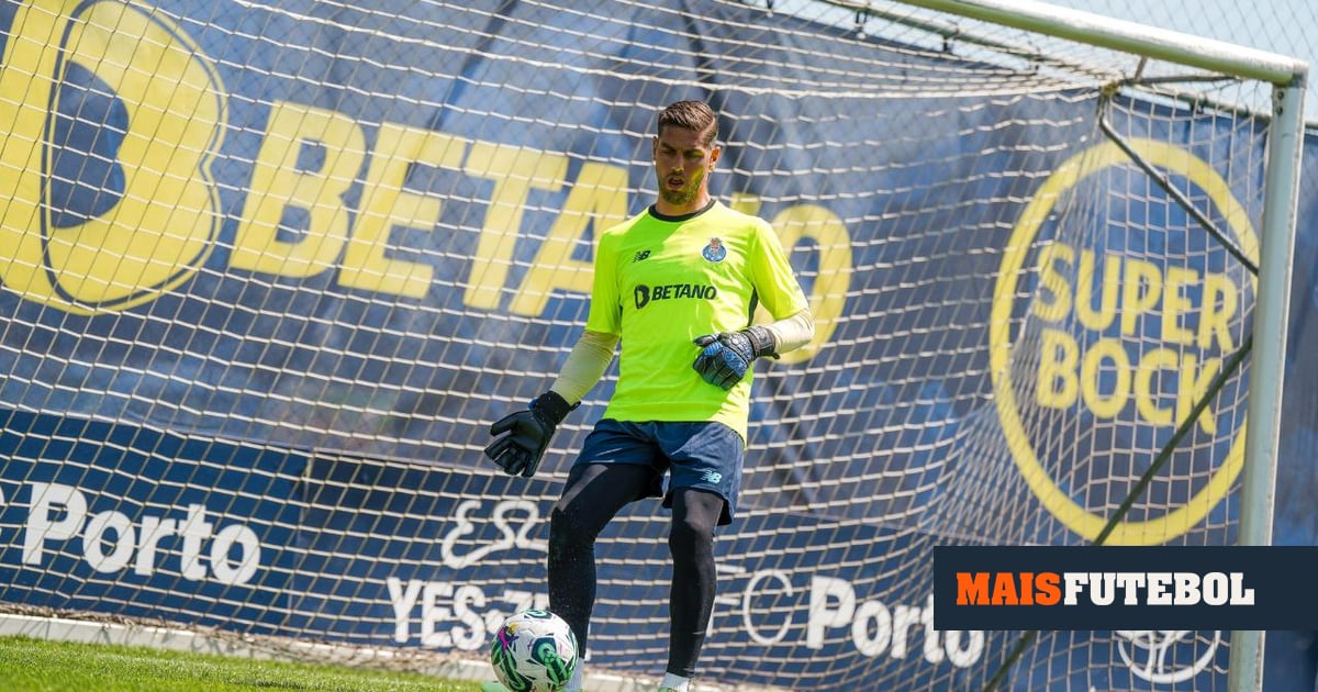 FC Porto: Cláudio Ramos de volta aos treinos