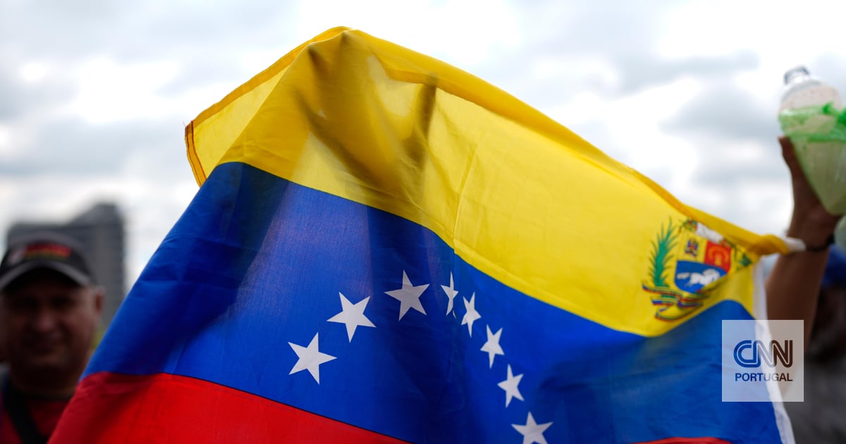 Venezuela accuses UK of provocation by sending warship to Guyana