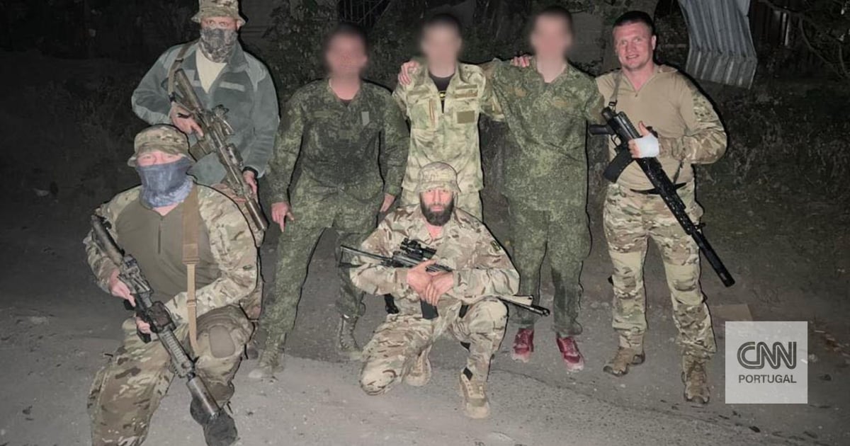 Einer Spezialoperation gelang es, zwei ukrainische Soldaten zu retten, die sich anderthalb Jahre lang vor den Russen versteckt hatten