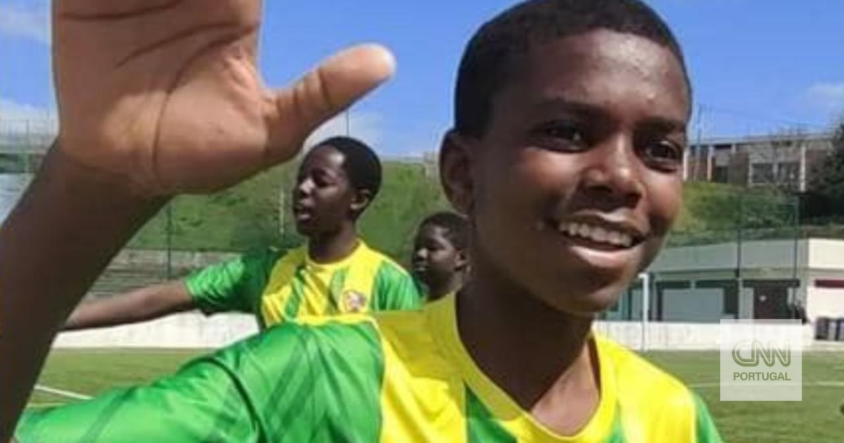 Estrela das Fiji falta ao funeral do filho para poder jogar contra Portugal