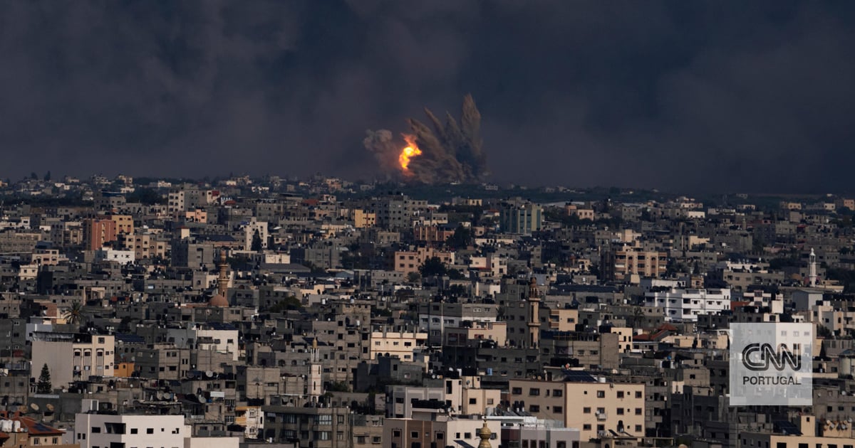 Mais de 1.100 mortos, ajuda norte-americana “a caminho” e ordens para armar civis: a retaliação de Israel está em curso