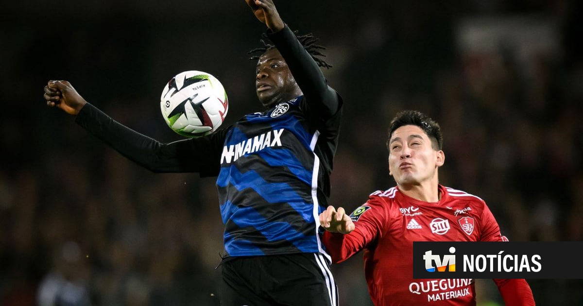 França: Brest cede empate (1-1) em casa com o Estrasburgo - TVI Notícias