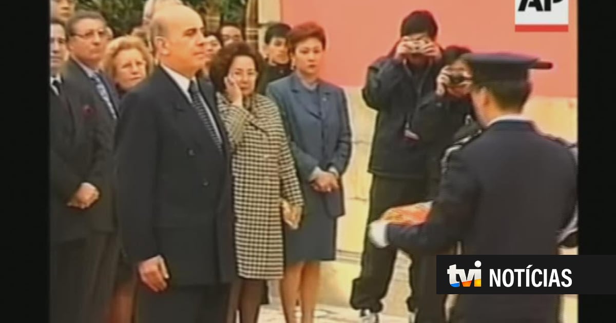 Há 24 anos que Macau está sob controlo de Pequim. &quot;Somos um país que não mete medo à China, nem vai discutir com a China&quot;