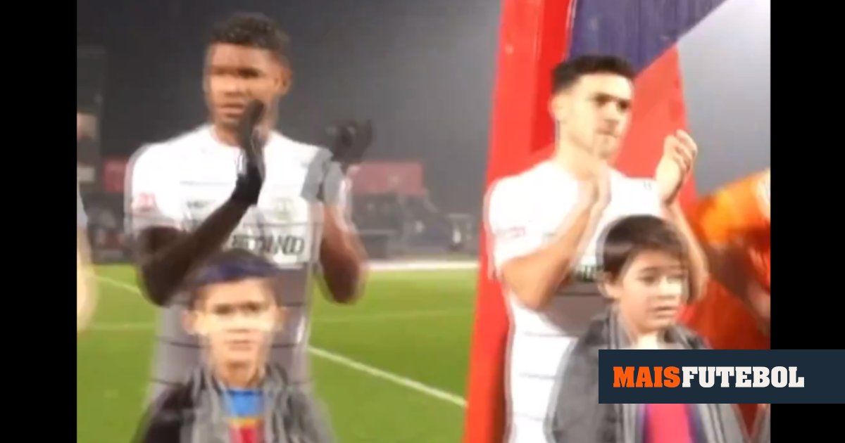 VÍDEO: o gesto dos jogadores do Sporting para com as crianças em Chaves